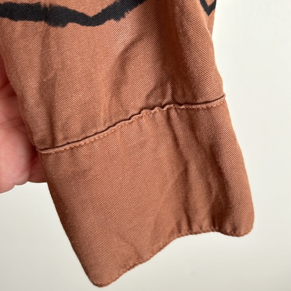 Anthropology - Cloth & Stone Edie Tie Down Button Shirt - Picture 7 of 11